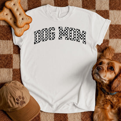 Retro Checkerboard Dog Mom T-Shirt – Vintage Bold Graphic Pet Lover Tee, 90s Aesthetic